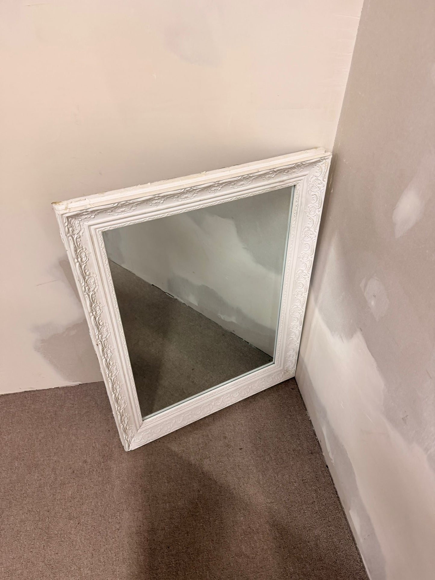 Spiegel weiss mit Verzierungen Shabby Chic, Wandspiegel