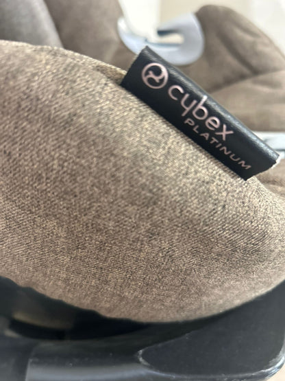 Cybex platinum Babyschale mit Isofix Base braun