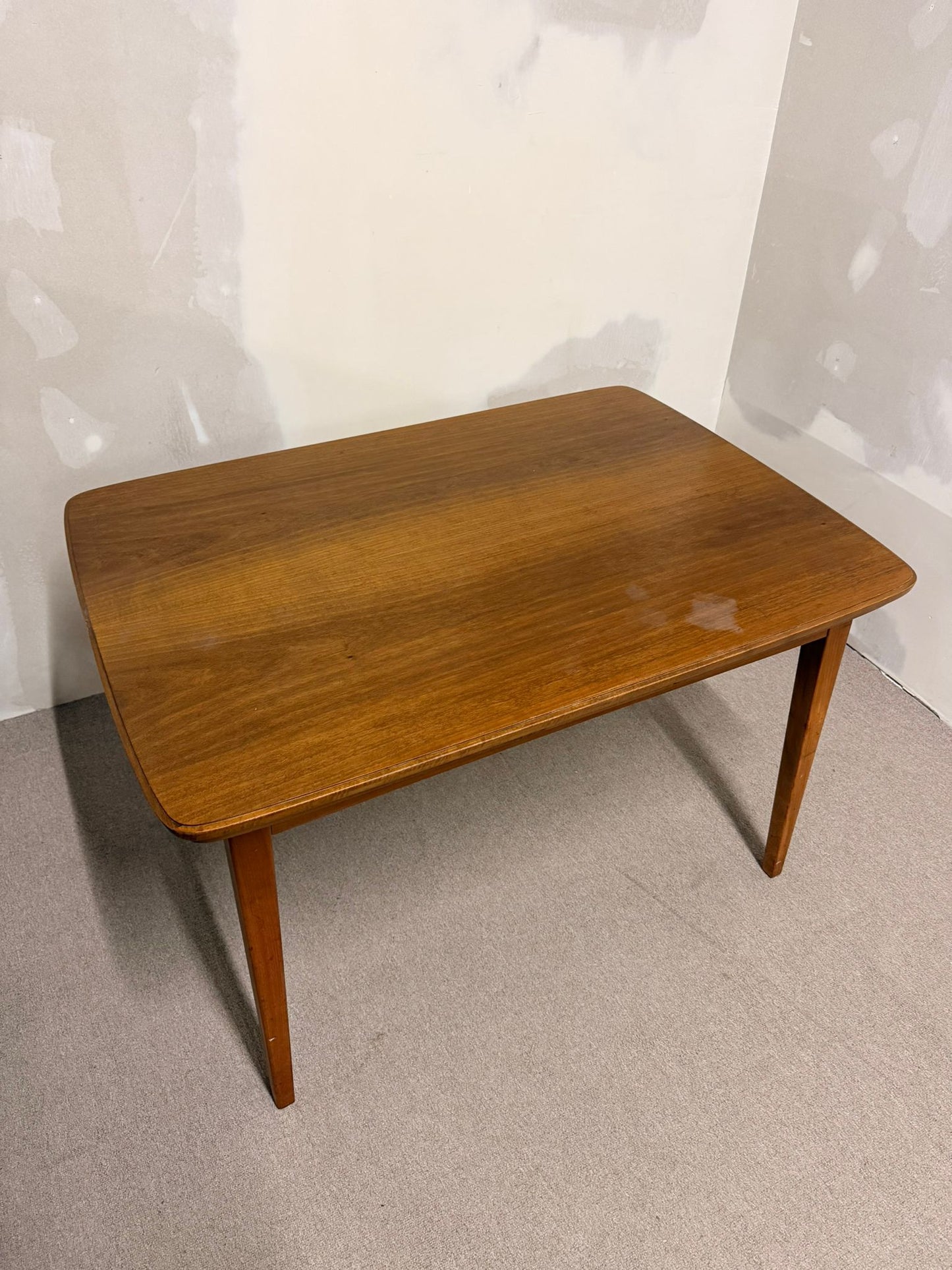Mid Century Esstisch aus Teakholz mit Plattenauszug