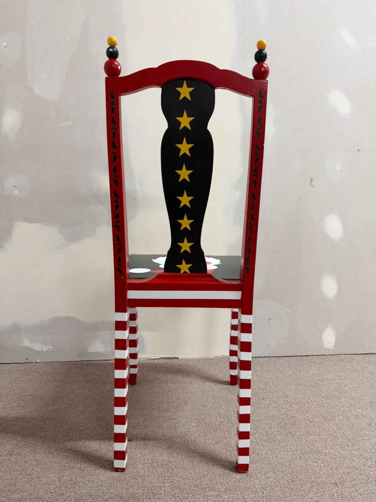 Weihnachtlicher Stuhl aus Holz, Nikolaus,Weihnachtsmann,Deko