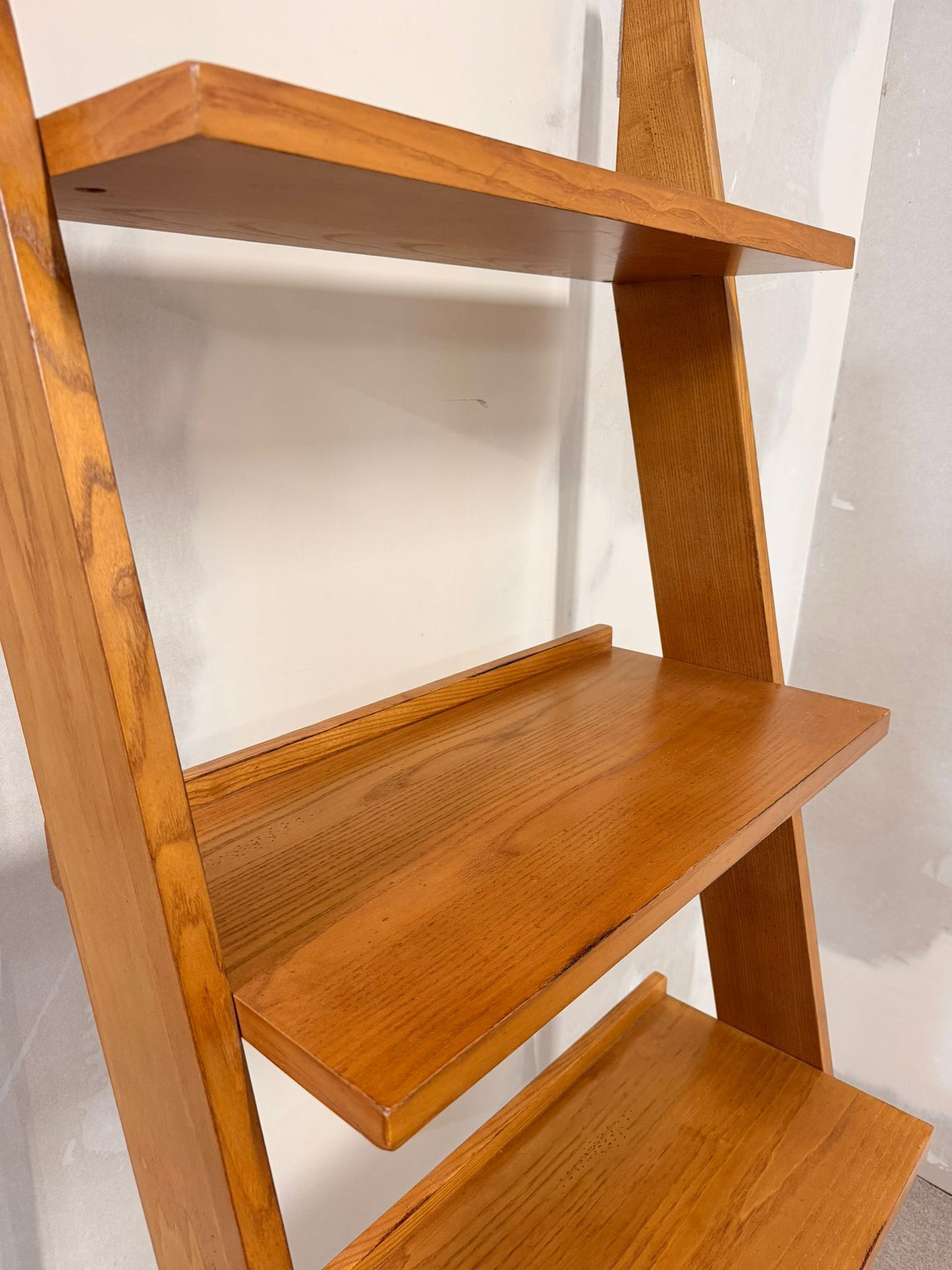 Holzleiterregal dekoratives Wandregal von American Signature