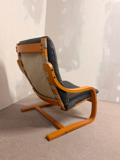 Schwedischer Schwingsessel Relaxsessel aus Leder in Grau