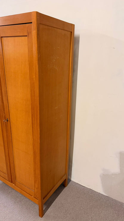 2-türiger Vintage Kleiderschrank im Mid Century Stil