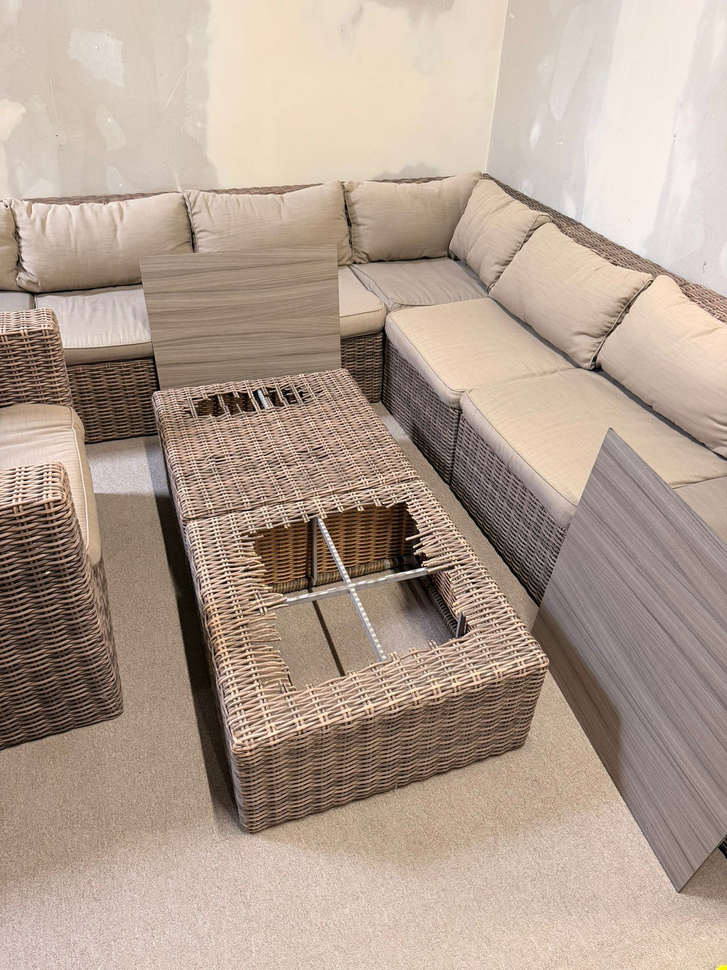 Grosse Rattan Lounge-Gruppe für den Garten und Terasse