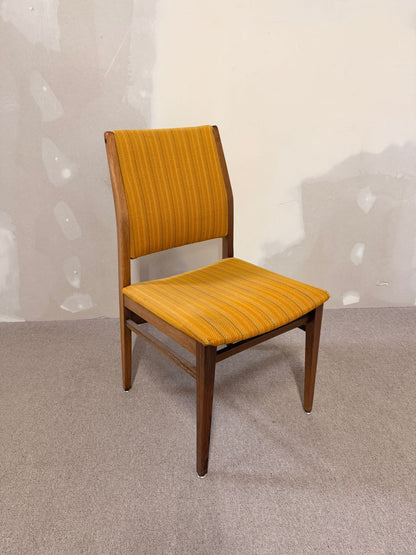 Mid Century Stuhl 70er Jahre Strukturstoff Holz