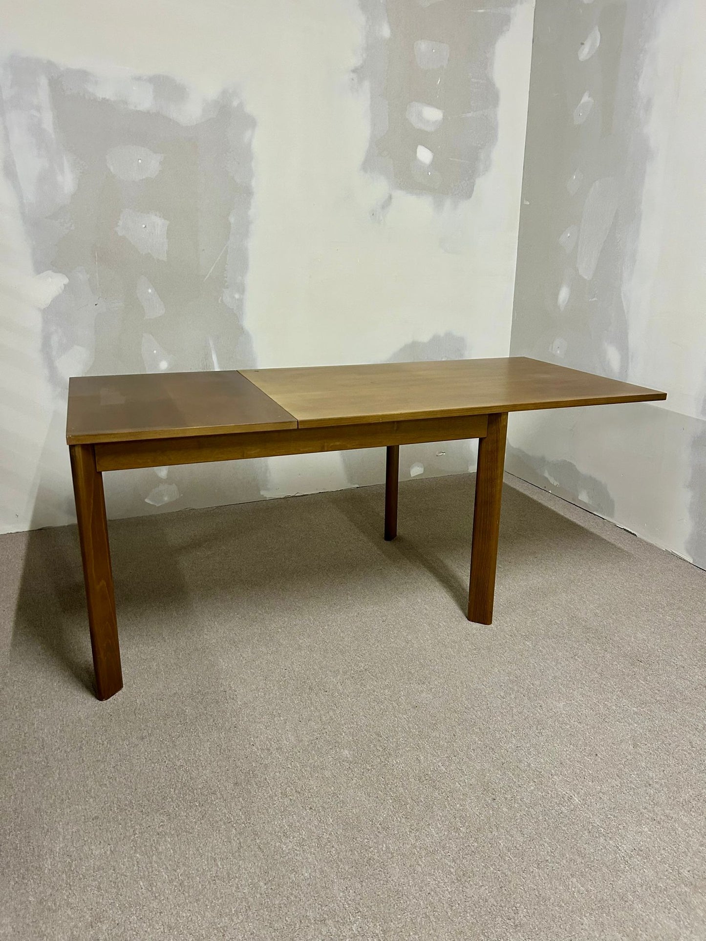 Tisch aus Holz + Auszug, Schweizer Hersteller,Stein am Rhein