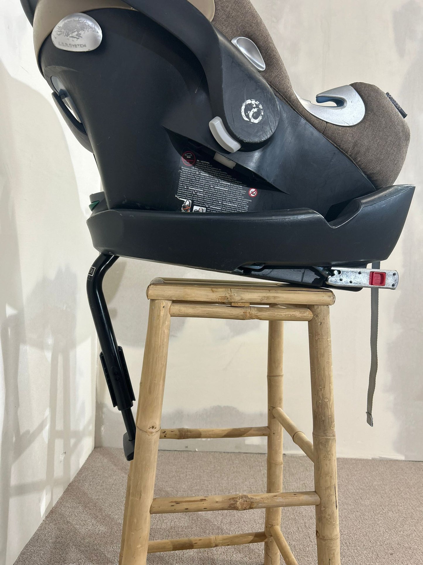Cybex platinum Babyschale mit Isofix Base braun