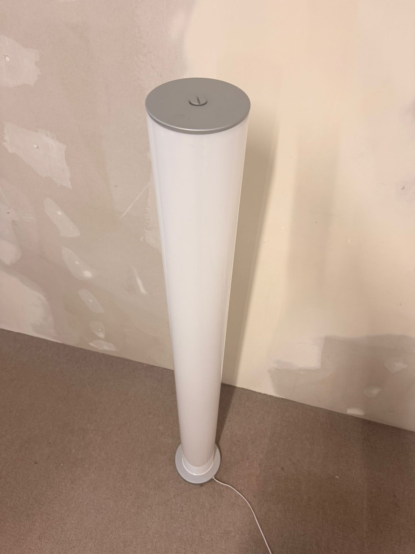 Moderne Röhren Stehlampe Säule Stehleuchte