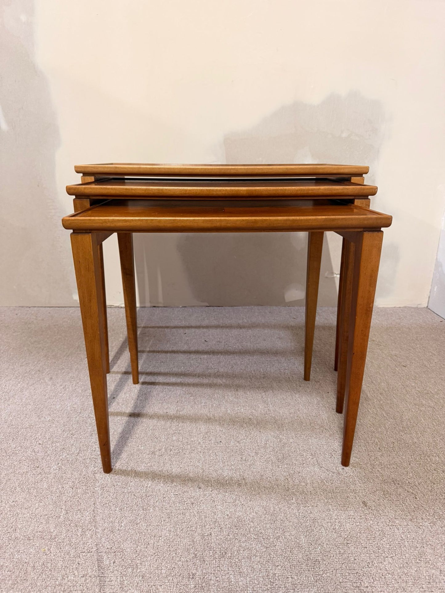 Satztische aus Teak, skandinavisches Design der 60er Jahre