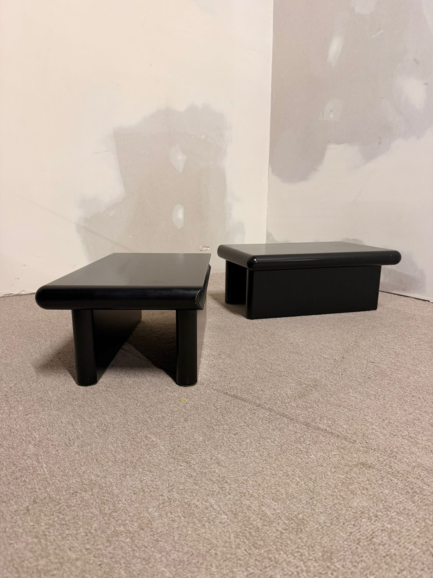 2er Set schwarze module Couchtische im Stil Rodolfo Bonetto