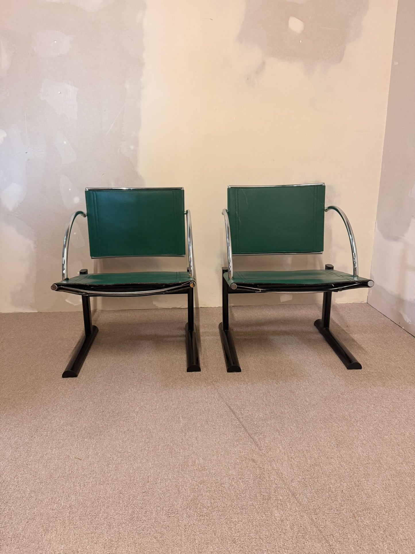 Postmoderne Vintage Freischwinger im Stil Mario Botta 90er