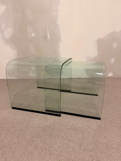 2er Set Gebogene Glas Beistelltische Waterfall Satztische