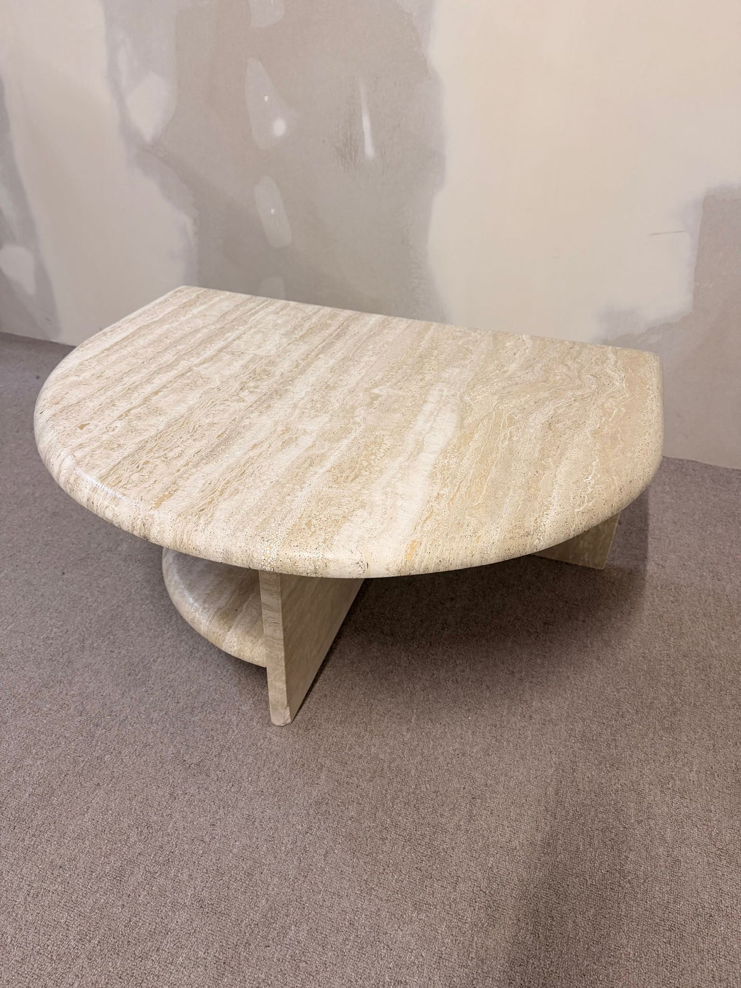 Italienischer Travertin Beistelltisch Naturstein Couchtisch