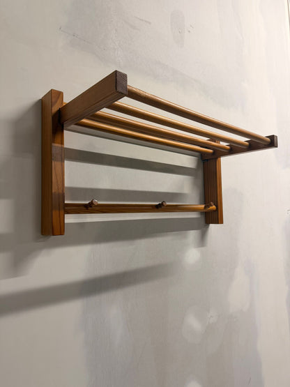 Dänische Mid Century Wandgarderobe Teakholz 1960`s Hutablage
