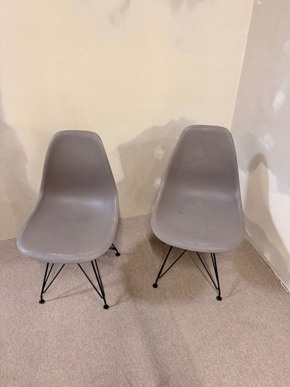 Design Schalenstuhl grau ähnlich wie Vitra Eames