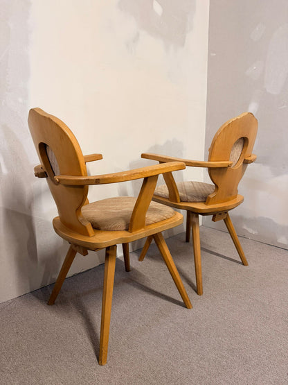 Vintage Bauernstuhl mit Armlehne Massivholz im Landhausstil