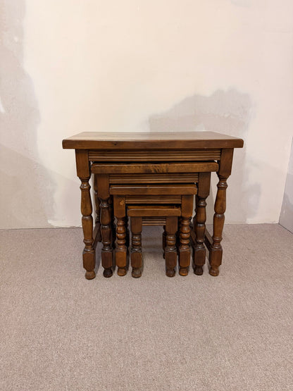 4er Satz Holztische Satztisch im spanischen Stil Massivholz