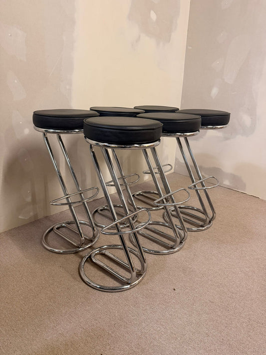 6x Barhocker Z-Modell, schwarze Polsterung mit Chromgestell