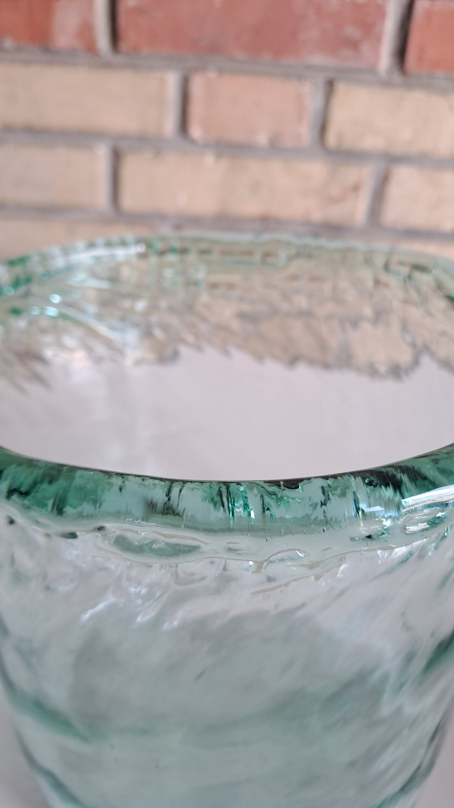 Vase aus Recyclingglas hergestellt in Spanien