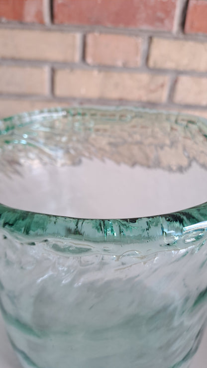 Vase aus Recyclingglas hergestellt in Spanien