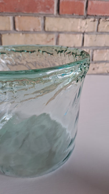 Vase aus Recyclingglas hergestellt in Spanien