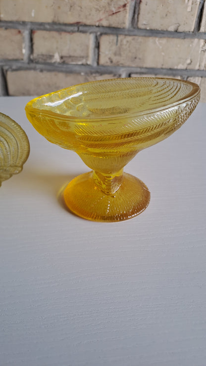 Vintage Bonboniere Hahn aus bernsteinfarbigem Glas