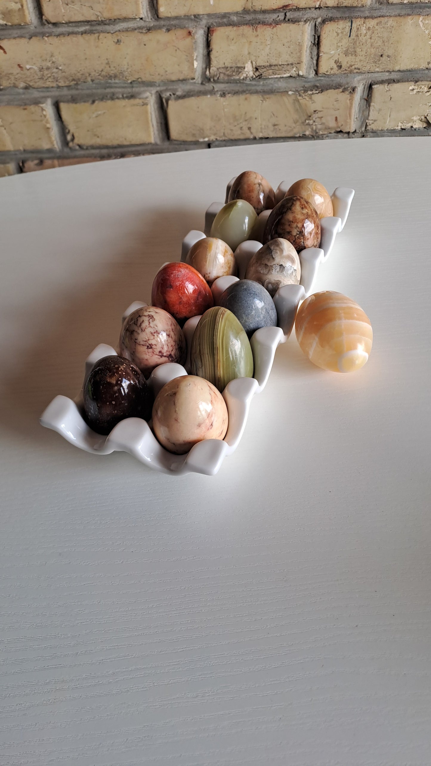 13 Vintage Naturstein Eier Marmor Onyx mit Eierhalter