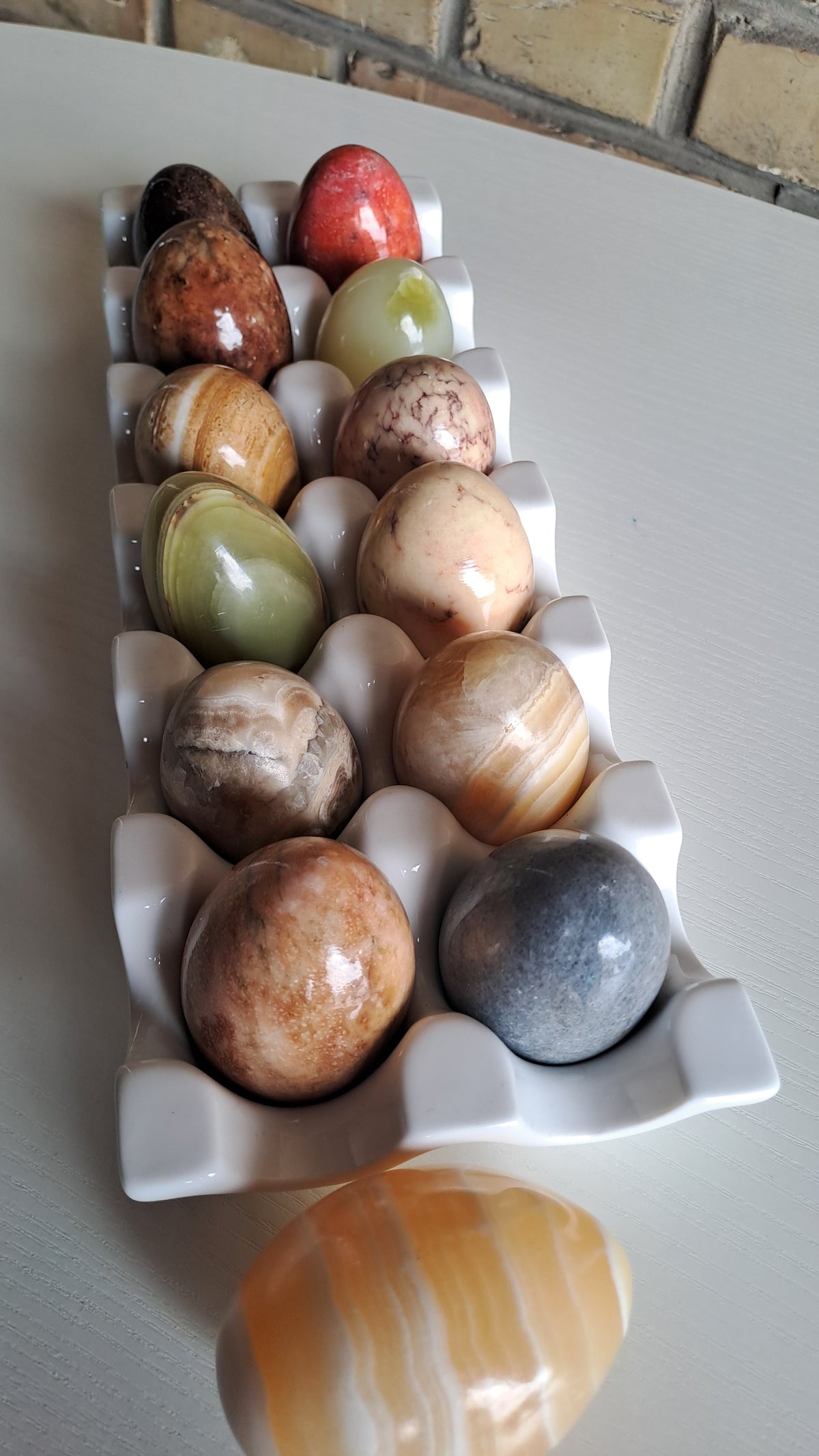 13 Vintage Naturstein Eier Marmor Onyx mit Eierhalter