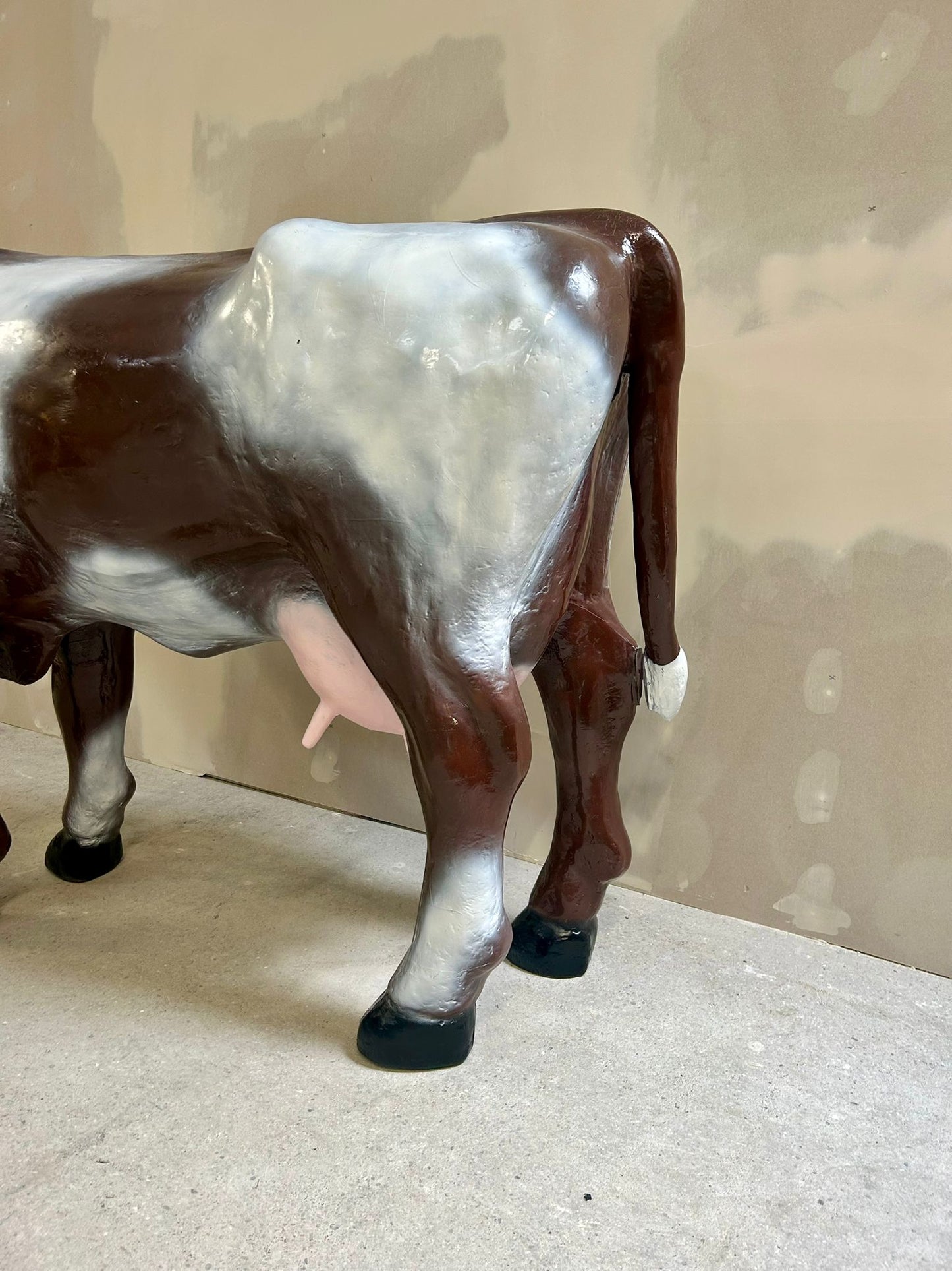 Deko Kuh Figur Lebensgross braun/weiss Garten Aussteller