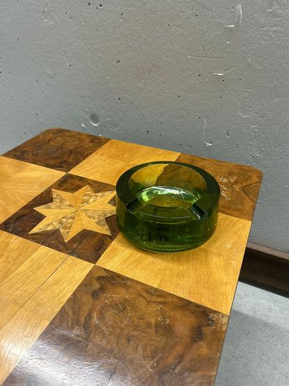 Grüner Glas Aschenbecher, Vintage, 70er Jahre