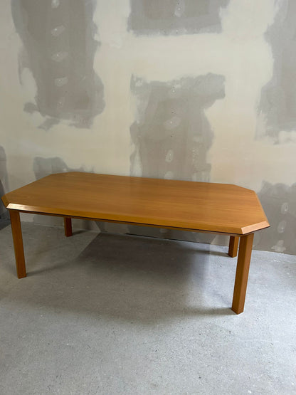 Robuster Vintage Esstisch aus Holz stabil 220 cm Tisch