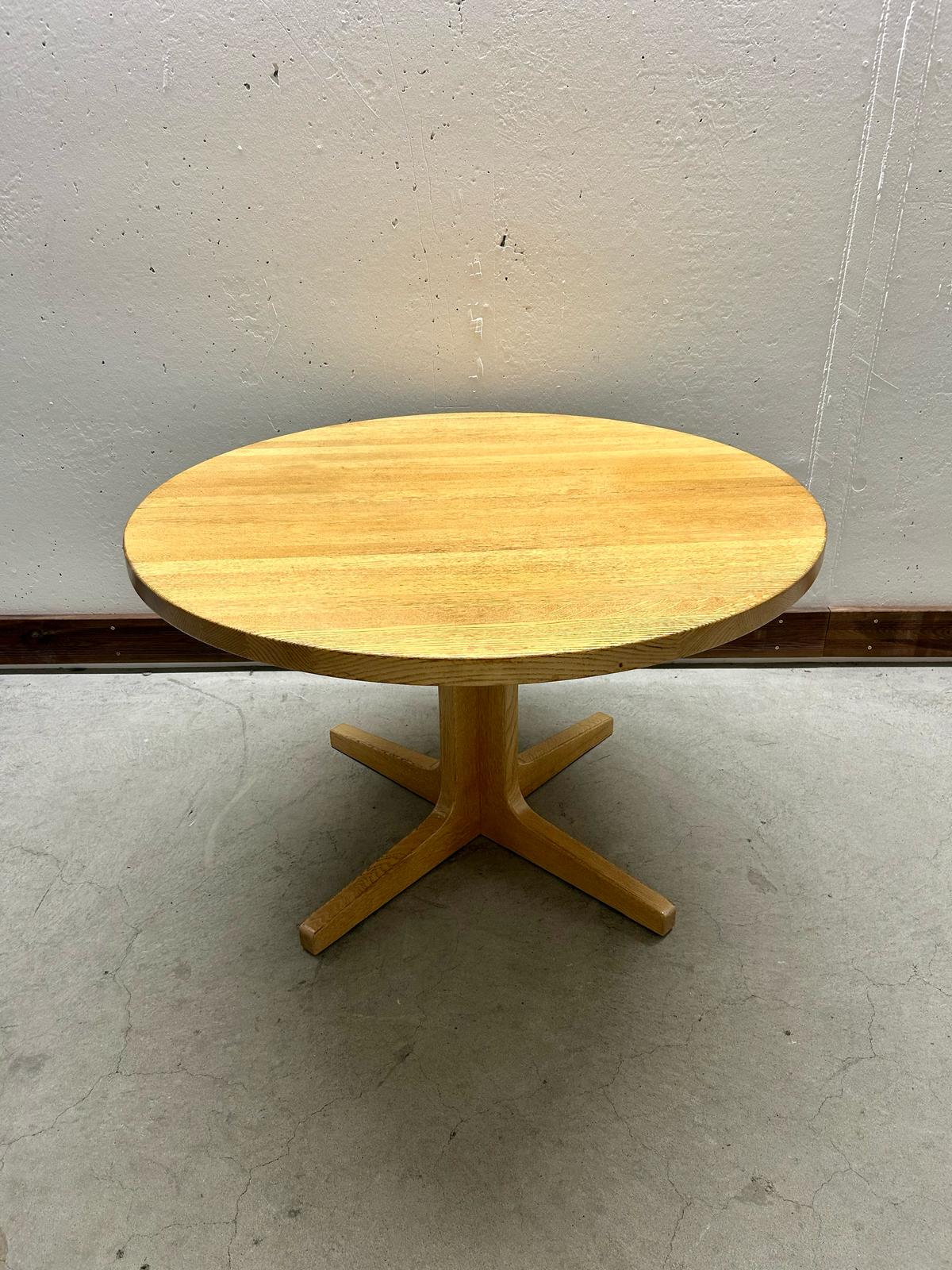 Runder Esstisch, Eiche, Tisch, guter Zustand, massiv Holz