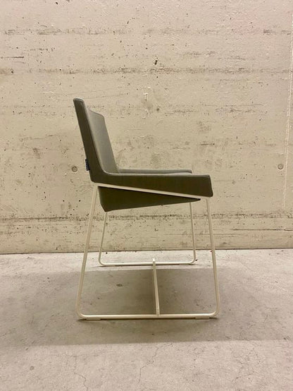 Tonic Metal - Stuhl Designermöbel Kufengestell Stoff Rossin