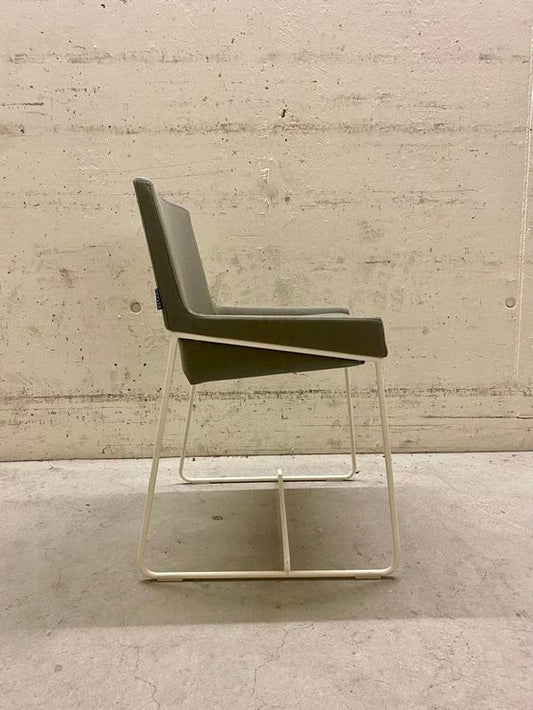 Tonic Metal - Stuhl Designermöbel Kufengestell Stoff Rossin