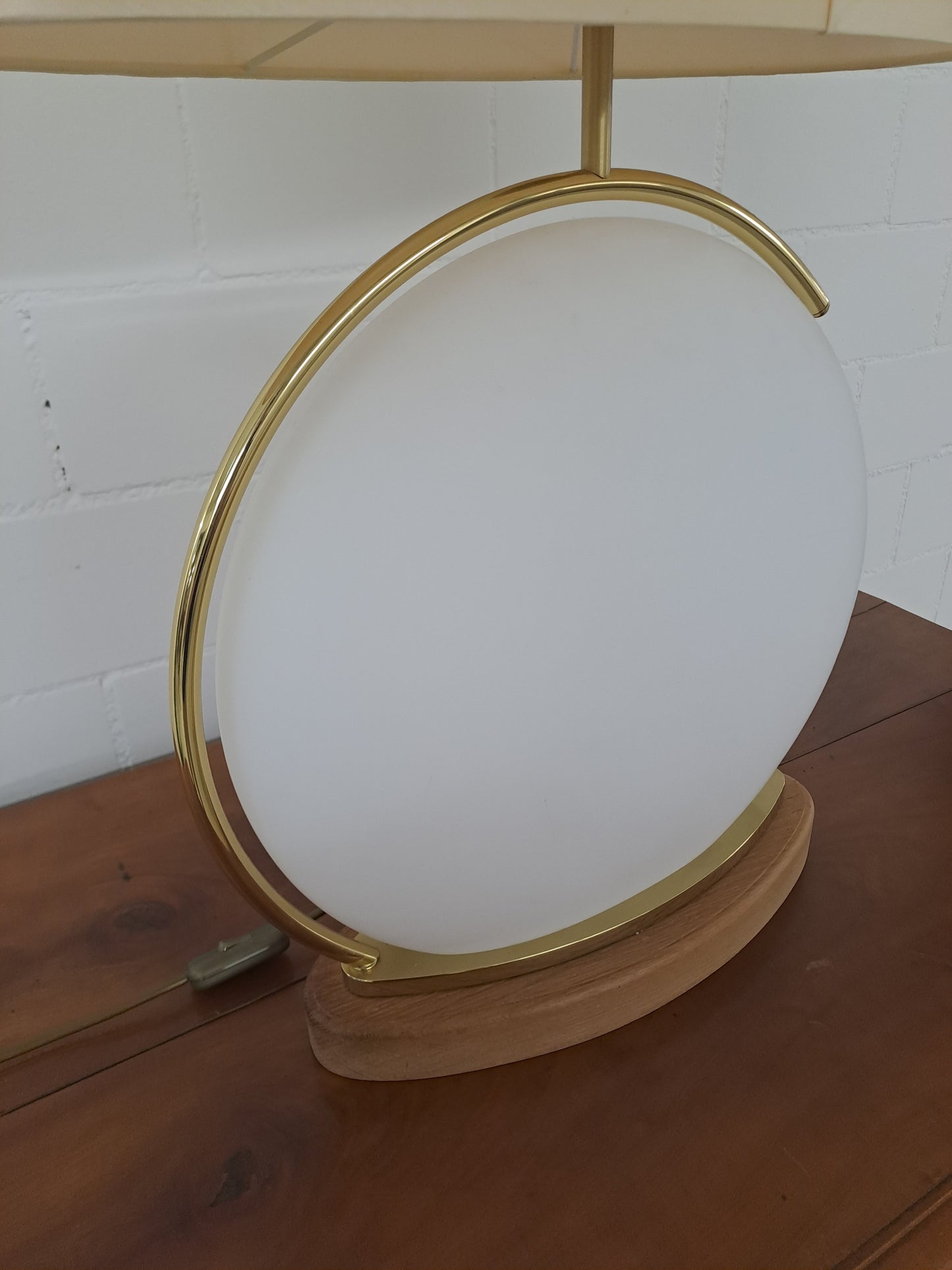 Vintage Lampe von Bankamp Leuchten Opalglas Holz Goldrahmen
