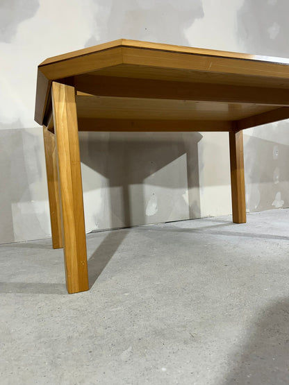 Robuster vintage Esstisch aus Holz Küchentisch stabil
