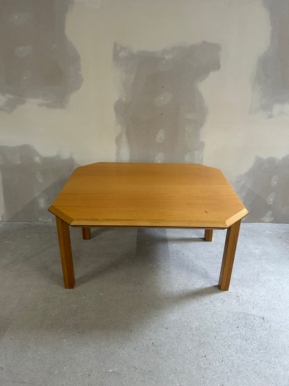 Robuster vintage Esstisch aus Holz Küchentisch stabil