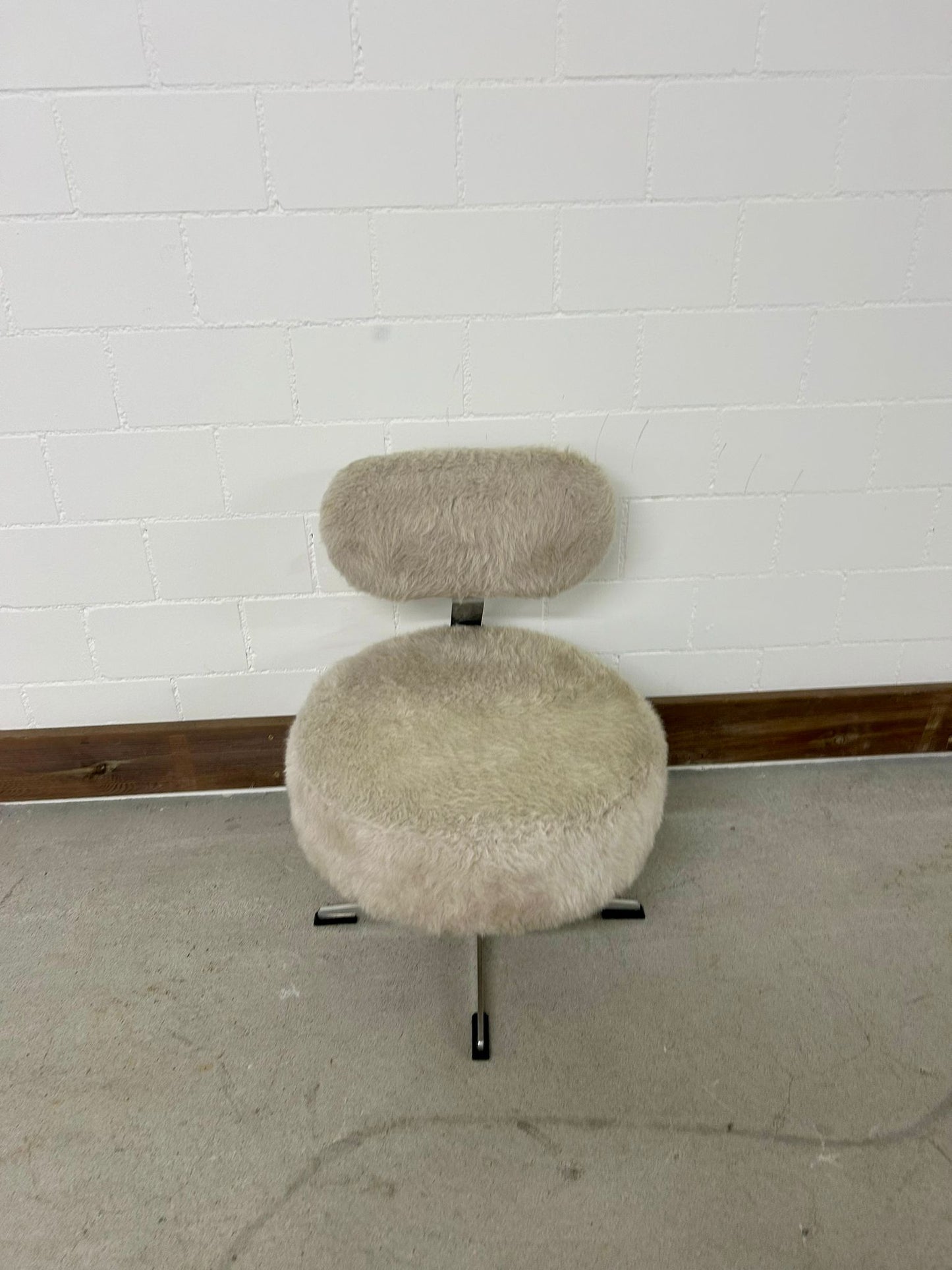 70er Jahre Mid Century Plüschsessel Schminksessel Flokati