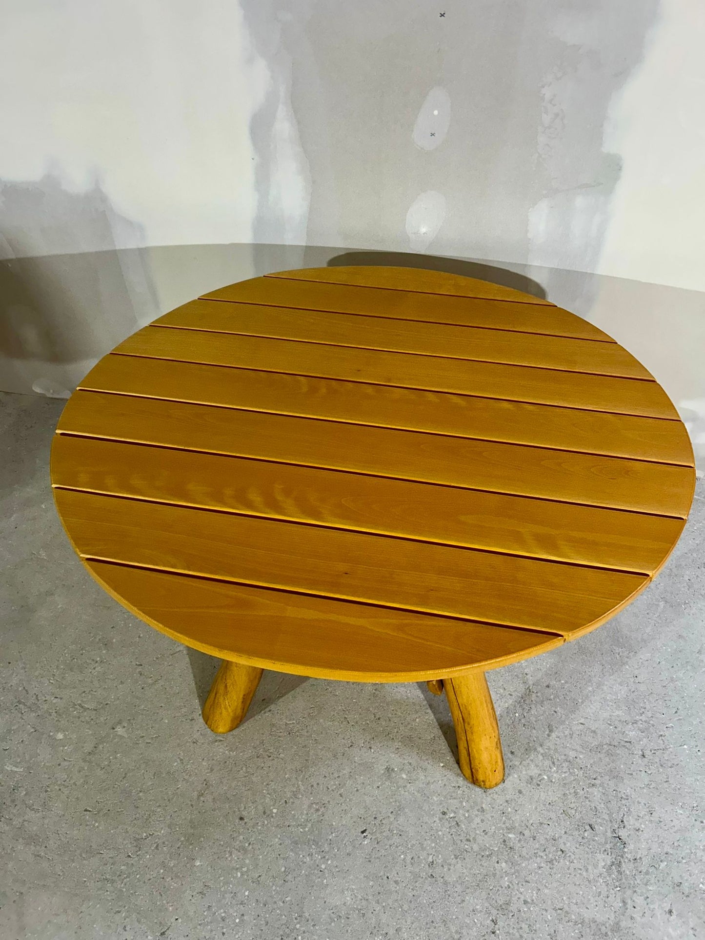 Rustikaler Gartentisch Teak Holz Esstisch rund massiv stabil