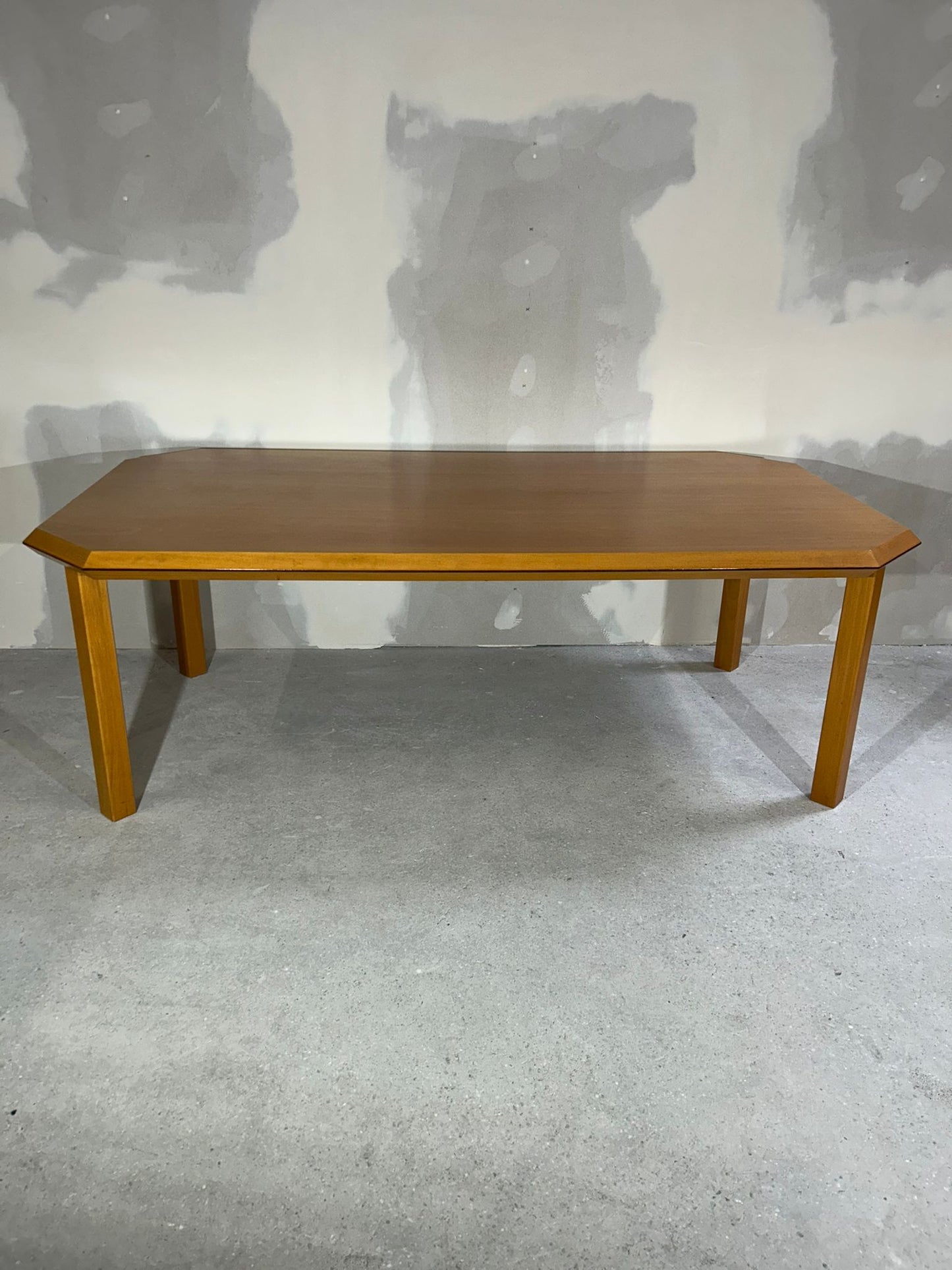 Robuster Vintage Esstisch aus Holz stabil 220 cm Tisch