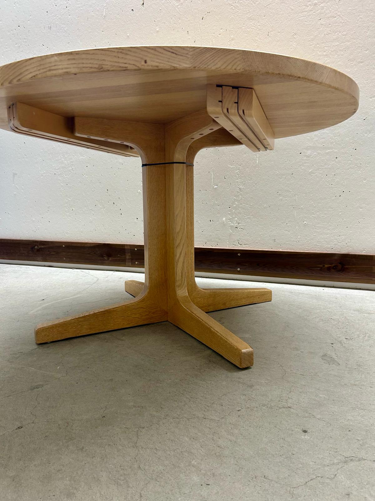 Runder Esstisch, Eiche, Tisch, guter Zustand, massiv Holz