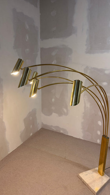 Italienische Bogenlampe mit 5 Armen Travertin Messing