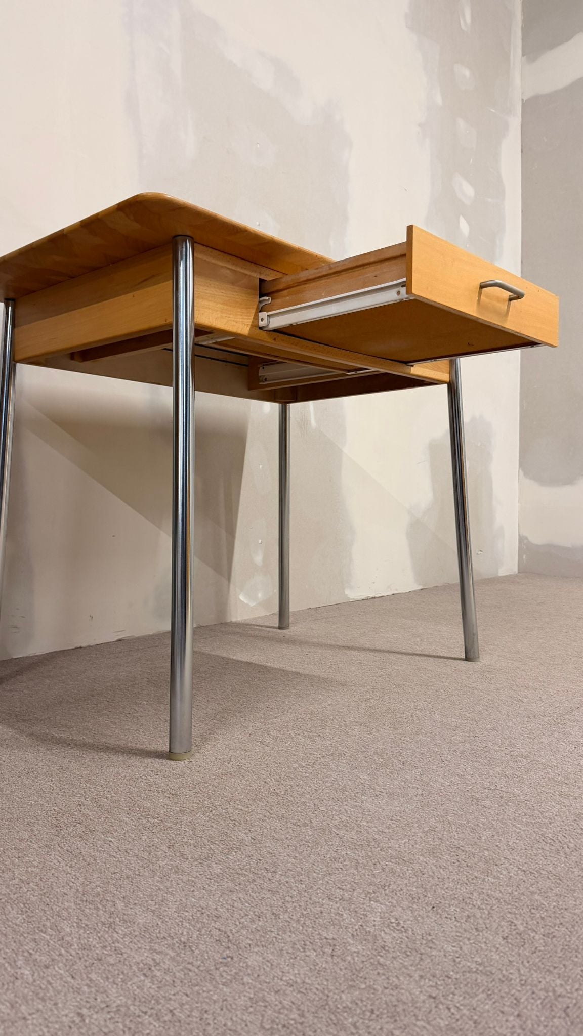 Vintage Küchentisch Esstisch Schreibtisch mit Würfelparkett
