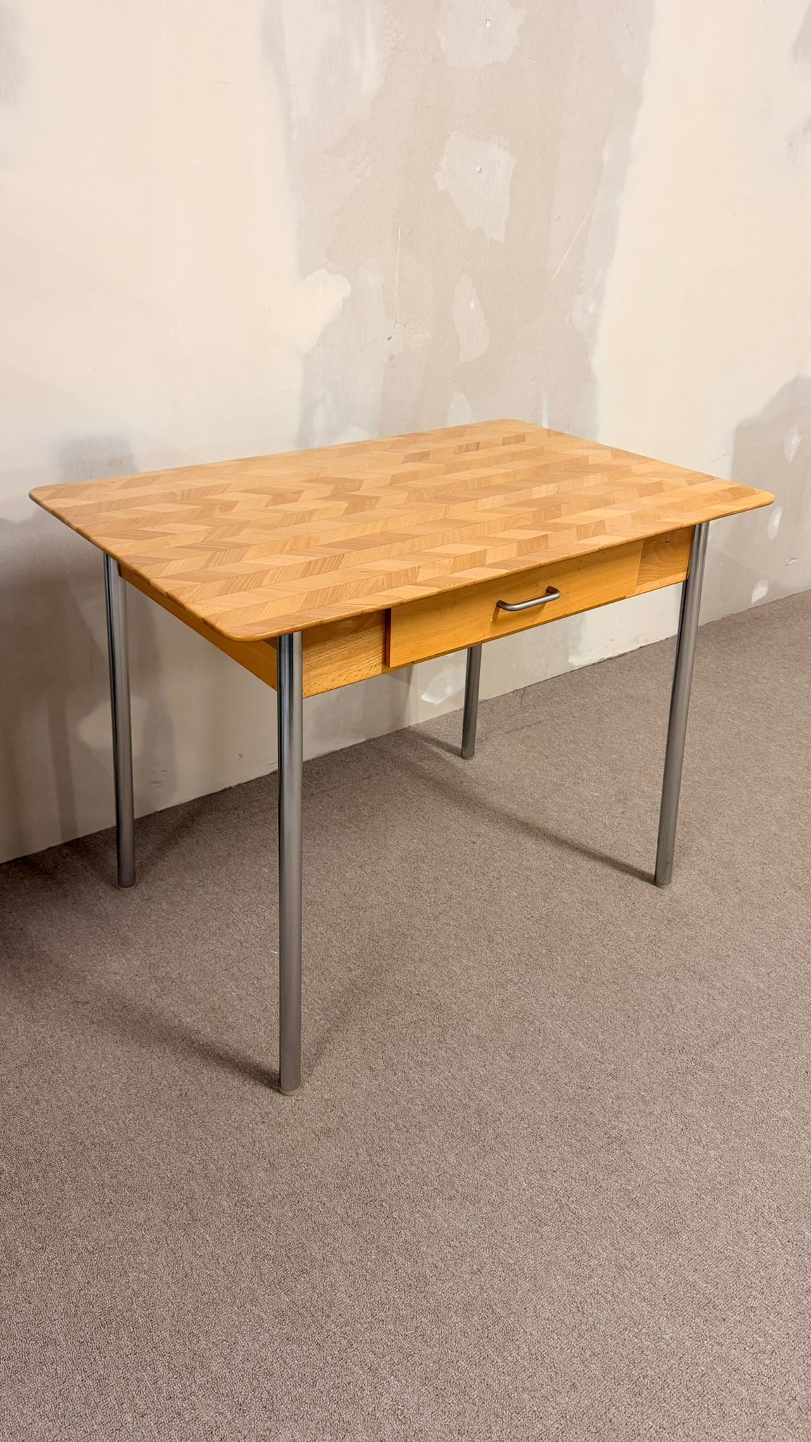 Vintage Küchentisch Esstisch Schreibtisch mit Würfelparkett