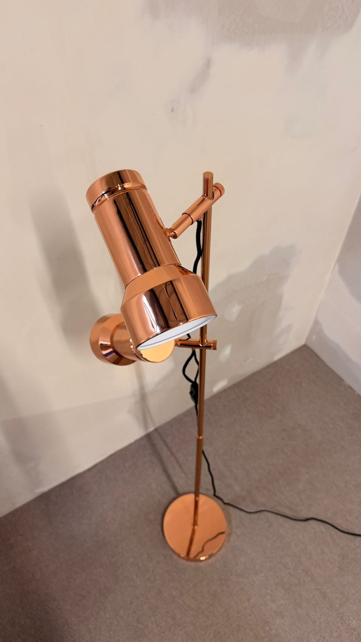 Frandsen Design Stehlampe Roségold Metall Dänemark