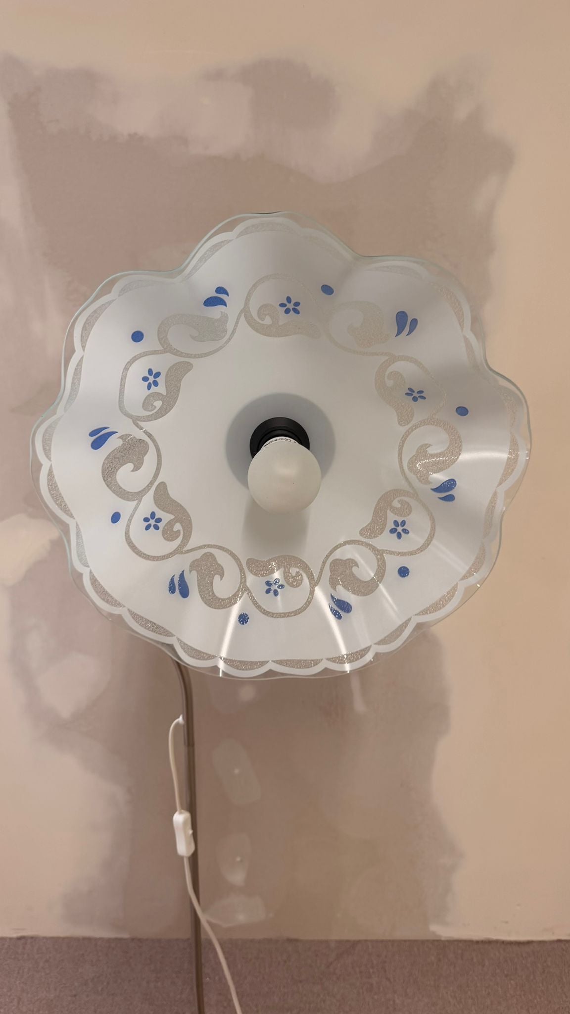 Stehlampe mit Schwanenhals Blumenmuster Lampenschirm Glas