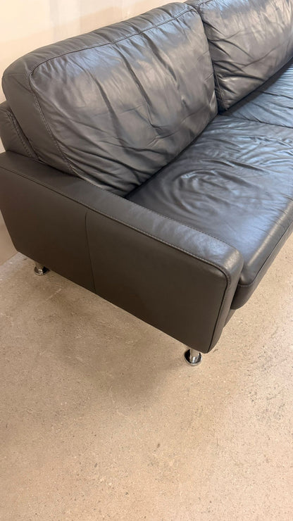 Modernes Ledersofa in dunkelgrau 3-Sitzer