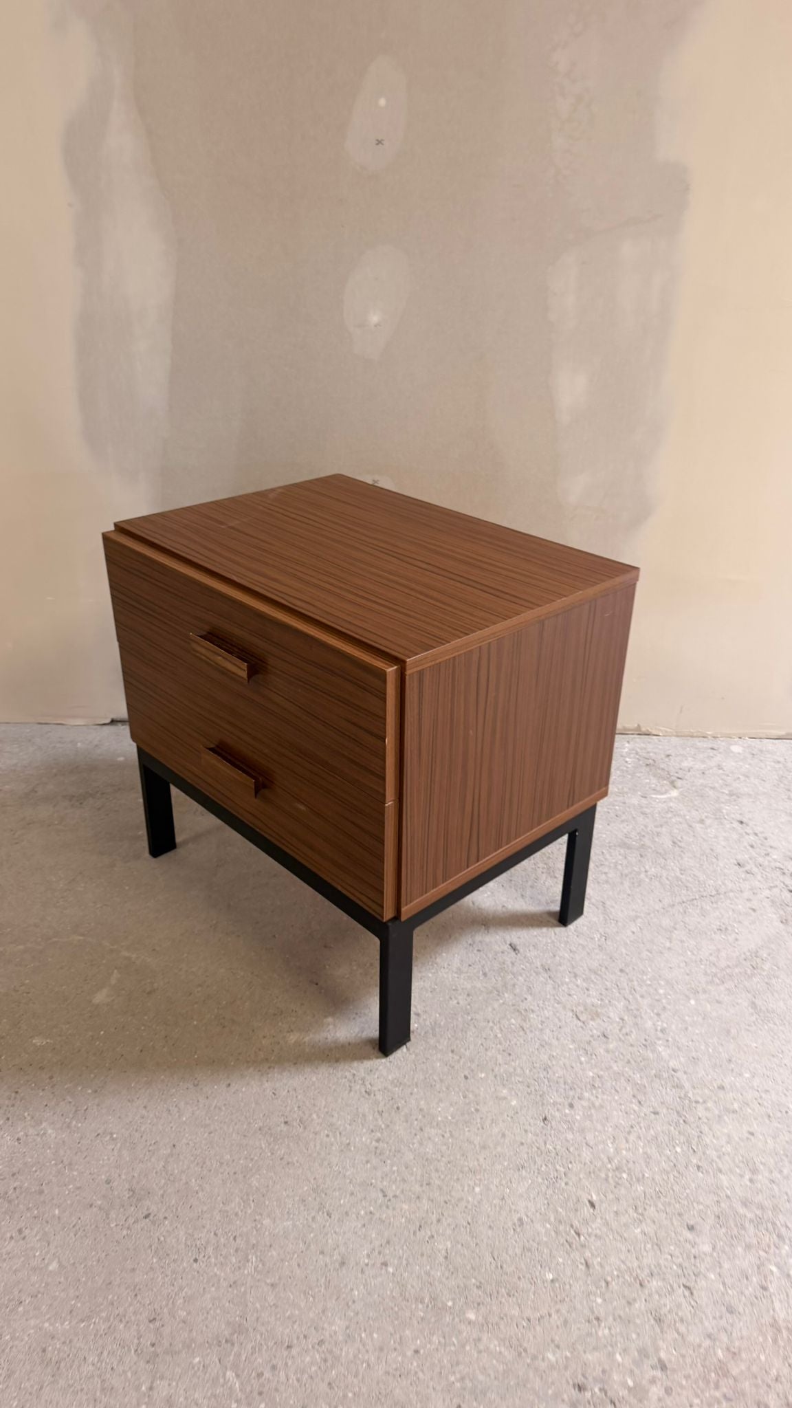 Mid Century Kommode Nachttisch mit 2 Schubladen 60er Jahre
