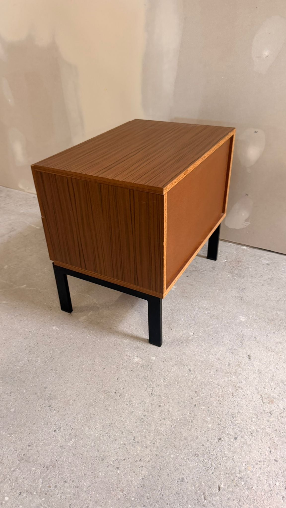 Mid Century Kommode Nachttisch mit 2 Schubladen 60er Jahre