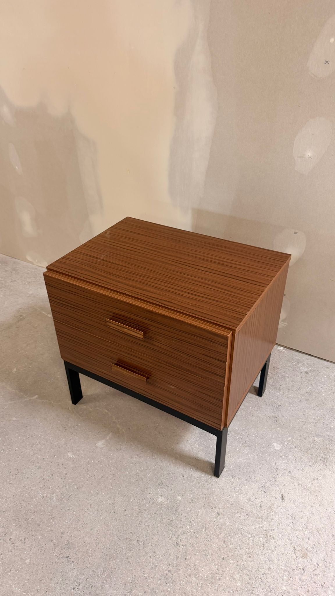 Mid Century Kommode Nachttisch mit 2 Schubladen 60er Jahre